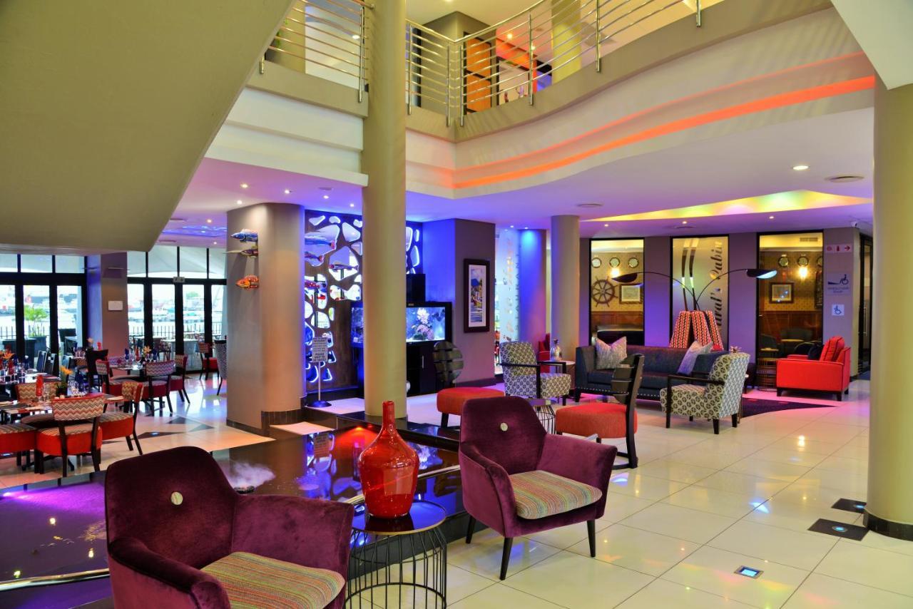Bon Hotel Waterfront Ричардс-Бей Экстерьер фото